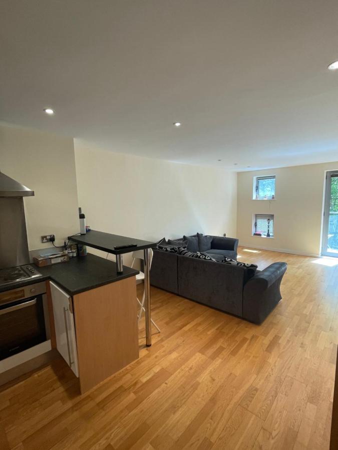 2 Bedroom Apartment In Leeds City Centre Exterior photo